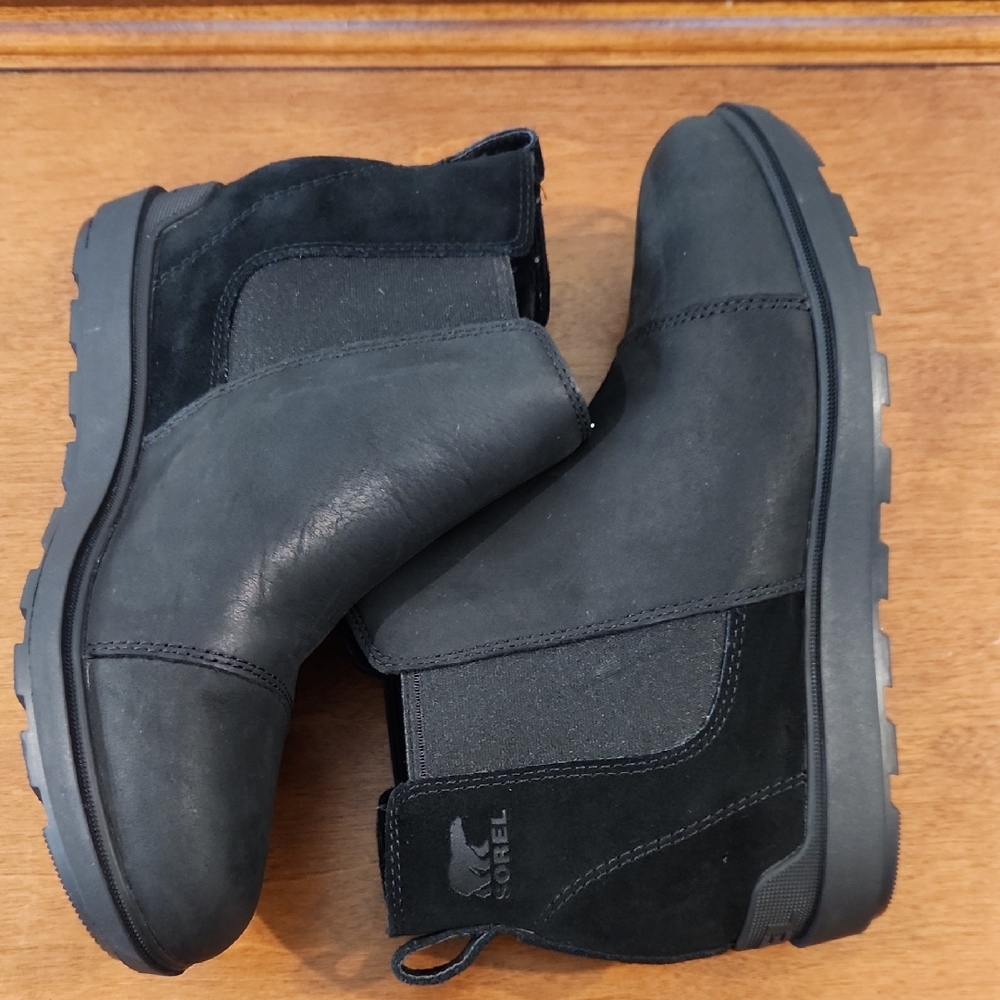 Sorel Evie 2 Chelsea Wedge Bootie (in Black/Sea Salt)